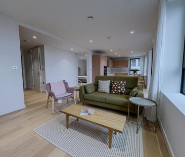 2 bedroom flat to rent - Photo 2