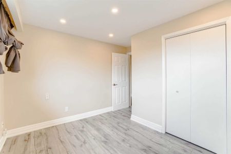 For Lease - 3385 Ellengale Drive Unit# #Upper, Mississauga, Ontario - Photo 4