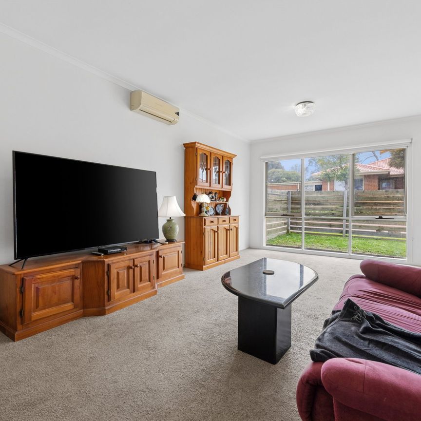 Spacious Two-Bedroom Unit in a Prime Sunbury Location - Photo 1