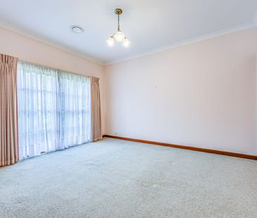 Stylish Family Living in the Heart of Brighton East - Photo 3