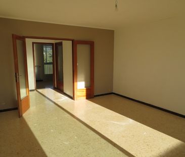 T3+GARAGE 545€ H.C St-Cesaire Nîmes, 71m² - Photo 3