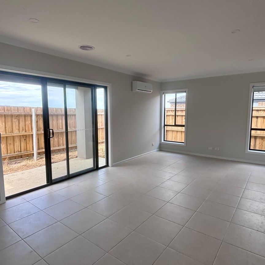 Relaxed Country Living - Photo 1