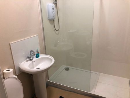 2 Bed Flat, Trafalgar Street, EH6 - Photo 2