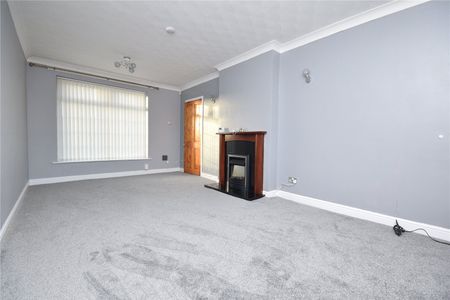 448, Throstle Road North, Leeds, West Yorkshire, LS10 4AD - Photo 2
