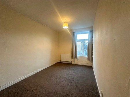 4 bedroom terraced house to rent - Photo 2