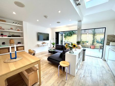 2 Bed Flat, Archel Road, W14 - Photo 5