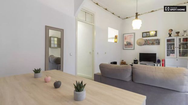1-bedroom apartment for rent in Palacio - Photo 1