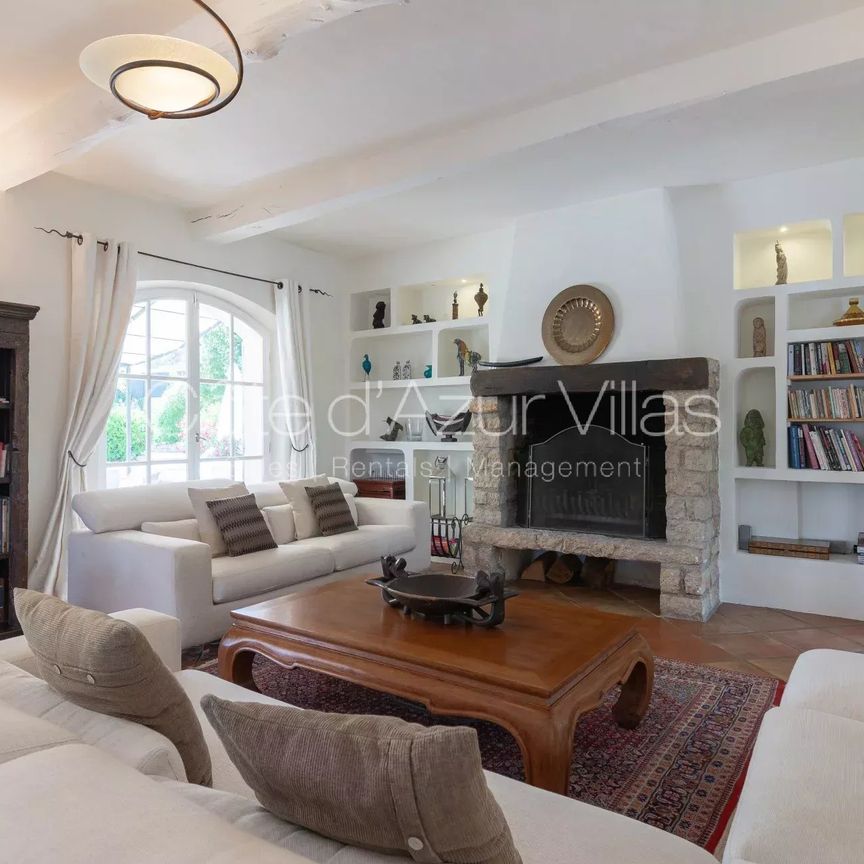 Tout savoir sur cette maison dans le quartier Ile Verte-Nord Est, à Valbonne - Photo 1