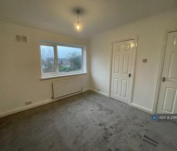 3 bedroom terraced house to rent - Photo 2