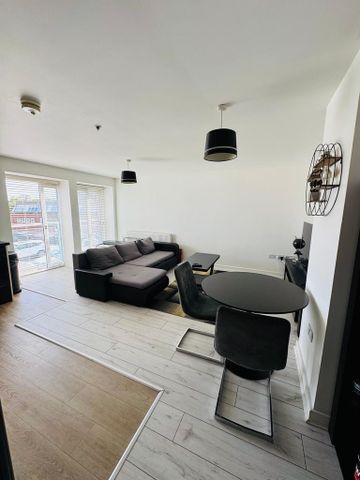 2 bedroom apartment to rent - Photo 5