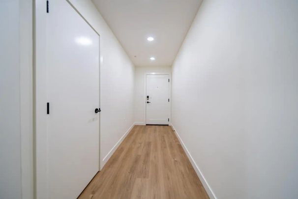 Mission Flats — B-Iris - Photo 1