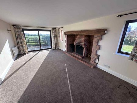 4 bedroom detached house to rent - Photo 4