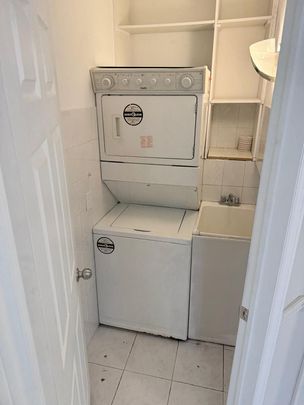 For Lease - 218 Baker Avenue, Richmond Hill, Ontario - Photo 1