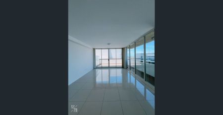 🏙 Luxury 3-Bedroom Apartment in the Heart of Mascot | Fully Furnished | Prime Location - Photo 3