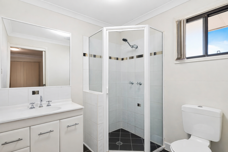 Lowset 4 Bedroom Home in Gracemere Heights Estate - Photo 4