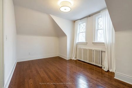 Detached Home For Lease | E9036091 - Photo 5