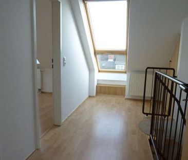 *MODERNE MAISONETTEWOHNUNG MIT SONNENBALKON UND LAMINAT* - Photo 2