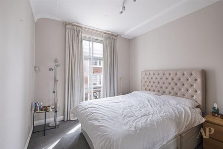 Hertford Street, London - Photo 3