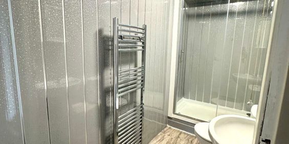 F8 9A THE CRESCENT - Photo 3