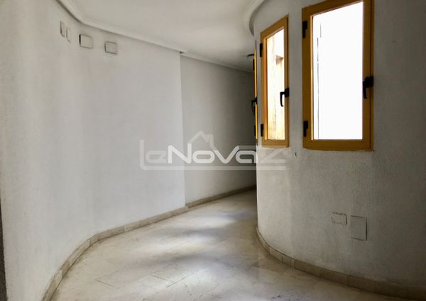 Comfortable apartment with the 1st bedroom in the center of Torrevi