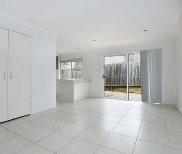 Spacious Unit Close to CBD, Parks and Cafes - Photo 6
