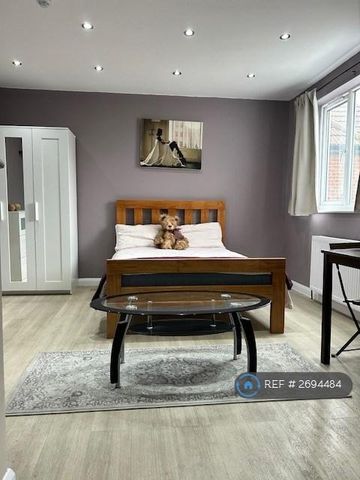 Studio to rent - Photo 4