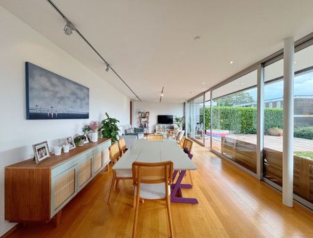 Schönes modernes Apartment mit 5.5 Zimmern im Erdgeschoss mit Garten und Seeblick in Vevey - Photo 4