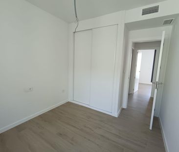 Ático de alquiler en Los Guindos - Parque Mediterráneo - Santa Paula - Photo 6