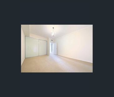 Modern One bedroom + Study apartment for lease - Photo 4