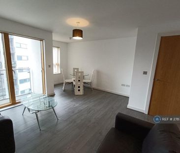 1 bedroom flat to rent - Photo 2