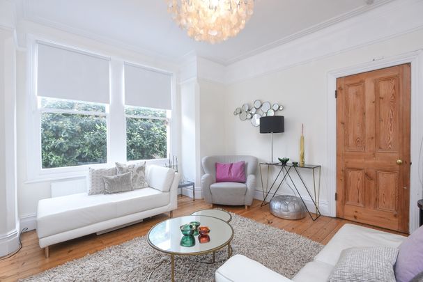 Coldfall Avenue, Muswell Hill, London, N10 - Photo 1