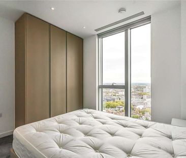 2 bedroom 33rd floor apartment benefitting from a large balcony and... - Photo 2