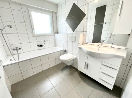 Bel appartement lumineux de 4,5 pièces avec balcon - Photo 5