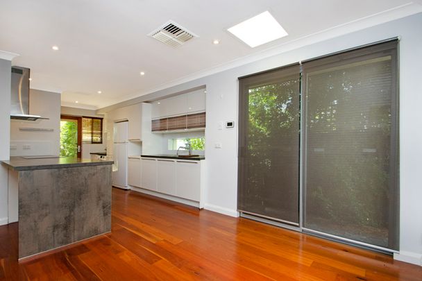 Charming Guildford Home - Photo 1