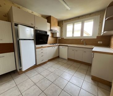Location Maison 4 pièces 87m² - Photo 5