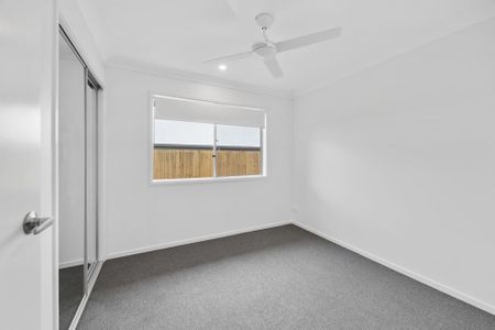 7 Sophora St, White Rock - Photo 5