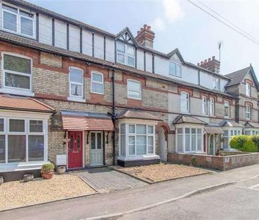 Bowling Green Avenue, Kettering, NN15 - Photo 2