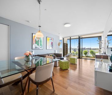 Spacious 2 Bedroom Apartment Featuring Breathtaking City Views - Photo 1