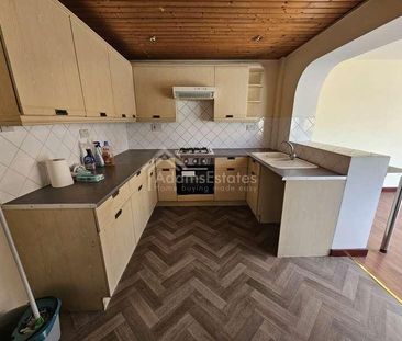 Nook Green, Dewsbury, WF12 - Photo 3