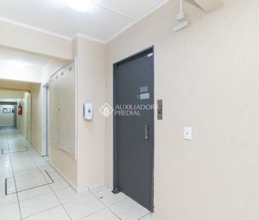 Apartamento com 1 quarto e 32m² para alugar em Cidade Baixa, Porto ... - Photo 6
