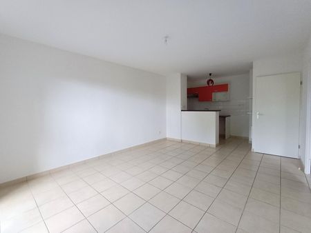 location Appartement T2 DE 45m² À GRENADE SUR GARONNE - Photo 3