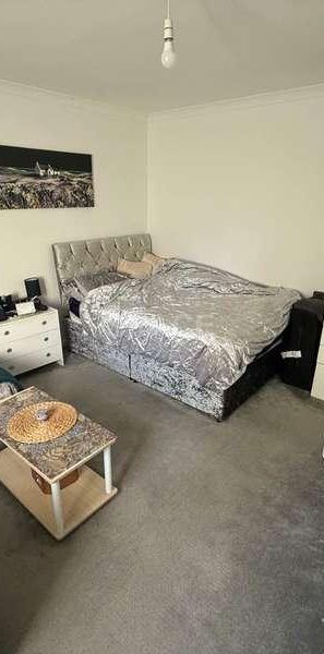 Brybur Close, Reading, RG2 - Photo 1