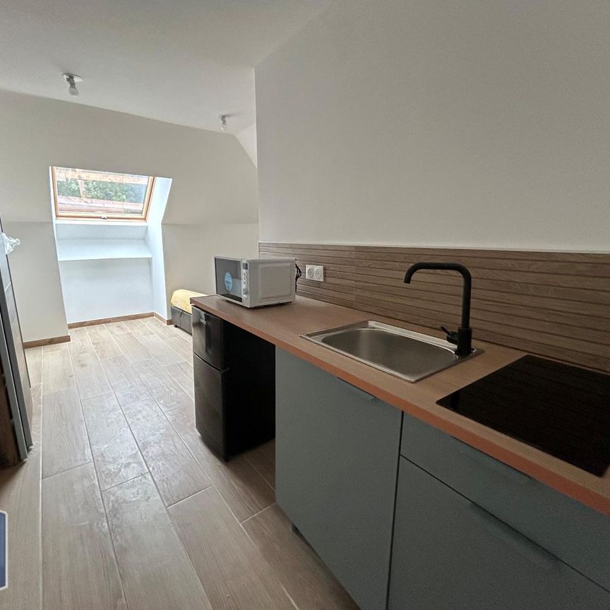 Location Appartement 1 pièce 14m² FAMARS 59300 - Photo 1