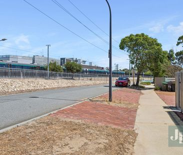 Charming Claremont Cottage - Photo 4