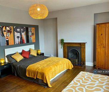 1 bedroom in a house share to rent - Photo 4