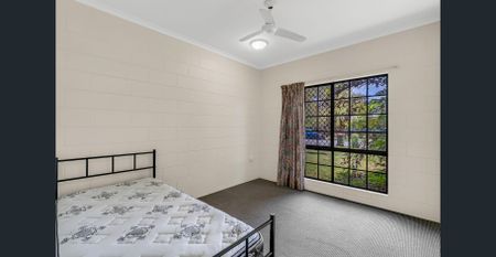 Easy Living in the Heart of Trinity Park - Photo 4