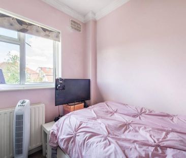 4 bedroom semi-detached house to rent - Photo 6