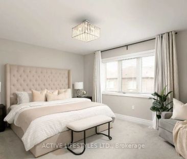 Detached Home For Lease | W9250779 - Photo 3