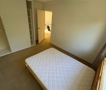 Willoughby - Photo 3