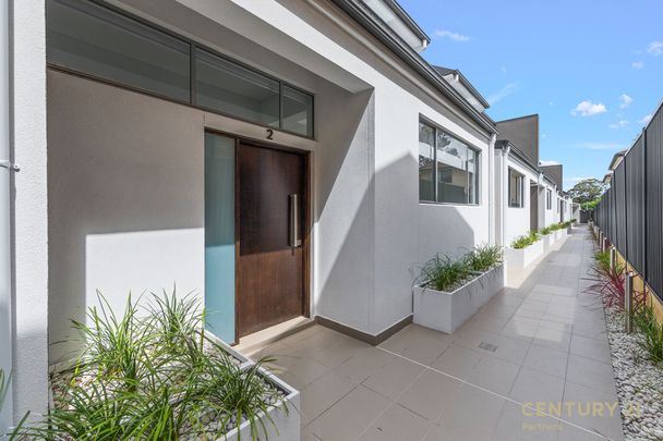 Ideal Location & Modern Townhouse&excl; - Photo 1